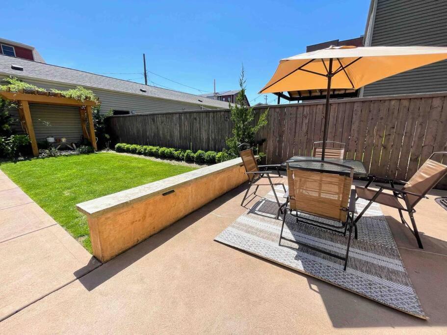 Stadiumview Villa: Pet-Friendly 4BR with City Vistas Pittsburgh Exterior photo